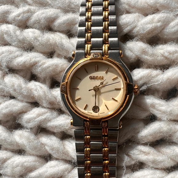 Vintage Gucci Watch - Two Tone - Picture 10 of 14